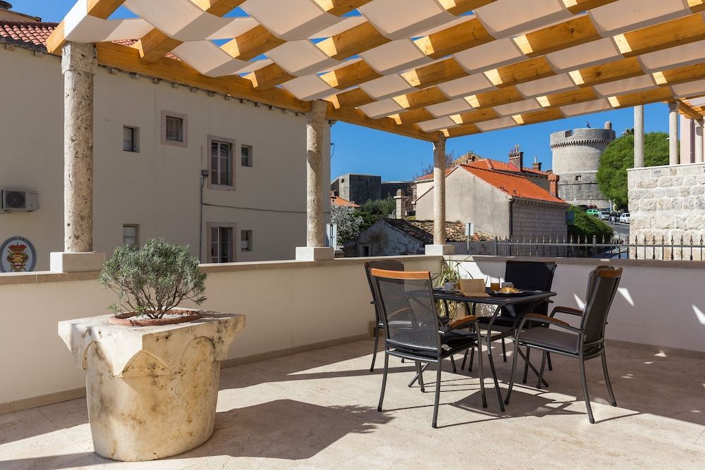 Apartment Toma Studio (Studio Apartment with Terrace and Sea) 11