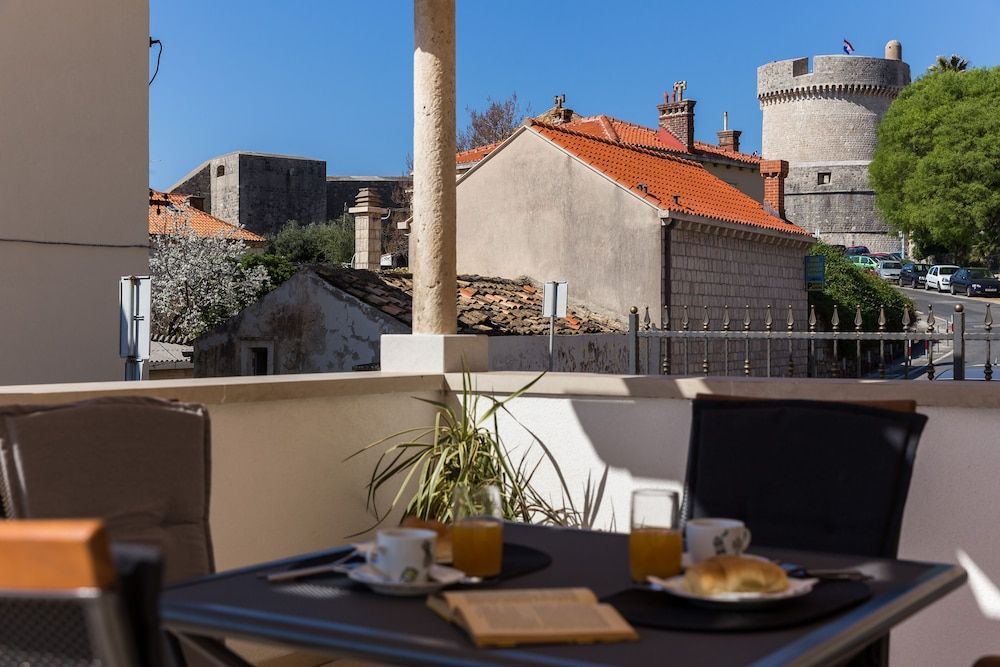 undefined Apartment Toma