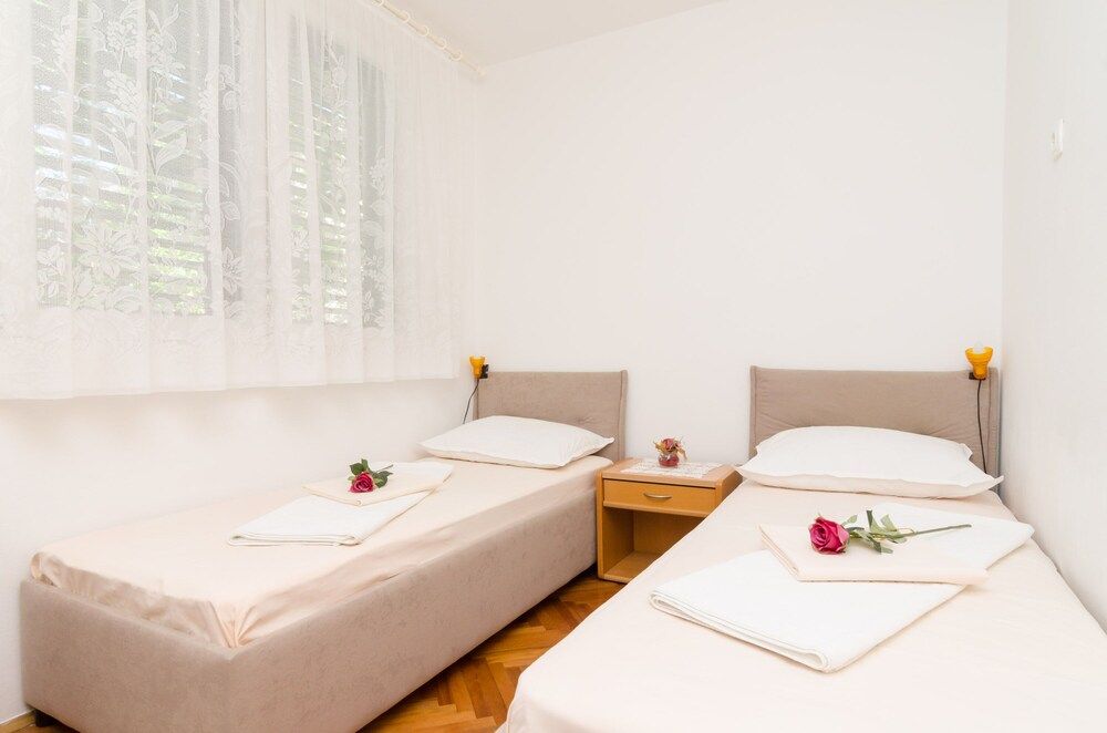 undefined Apartment Marina 6