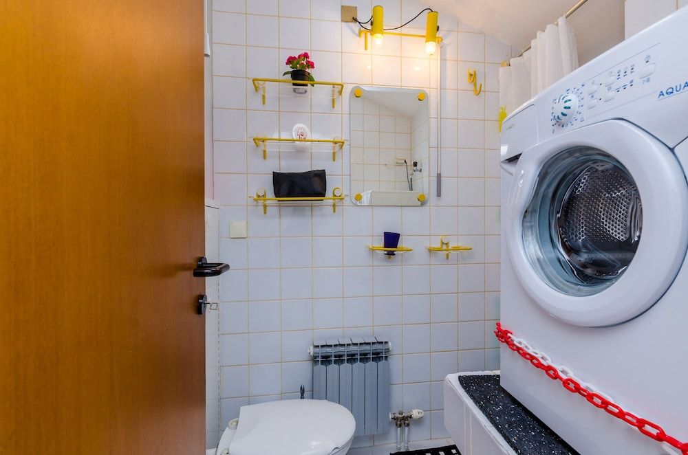 Art House Zanze Apartment (Two Bedroom Apartment with City View) 9