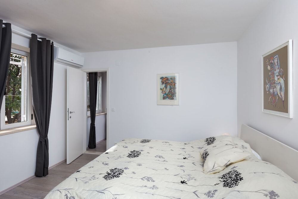 Apartment Rea Zaton Apartment (Two-Bedroom Apartment) 4