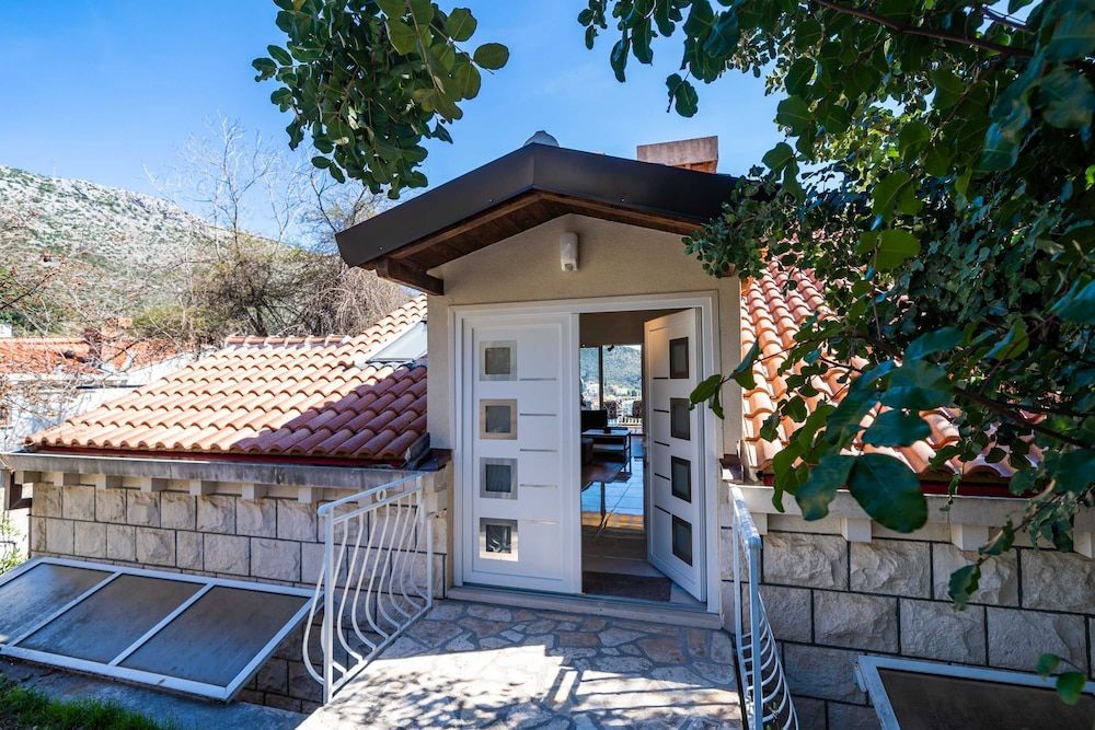 undefined Apartment Rea Zaton 2