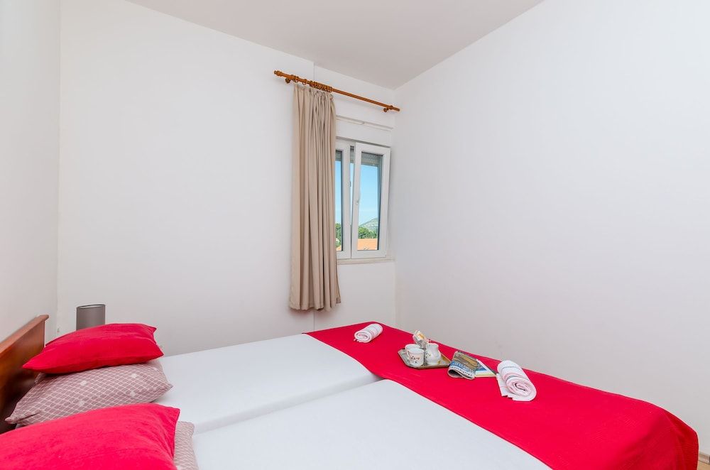 undefined Apartment Kljunak 6