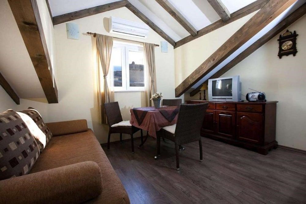 undefined Apartment Magic 10