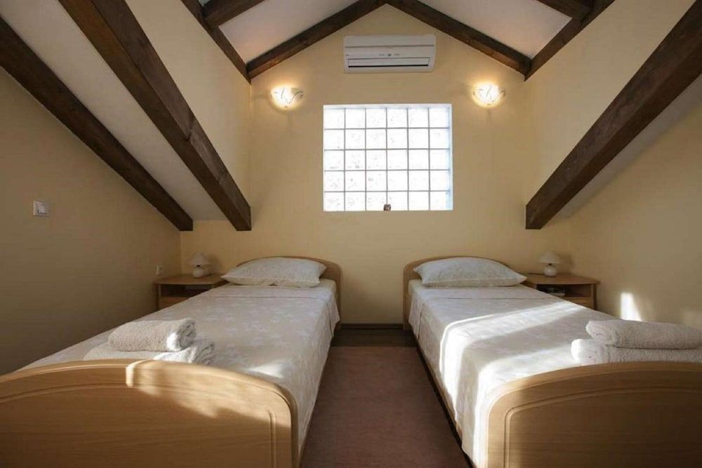 undefined Apartment Magic 4