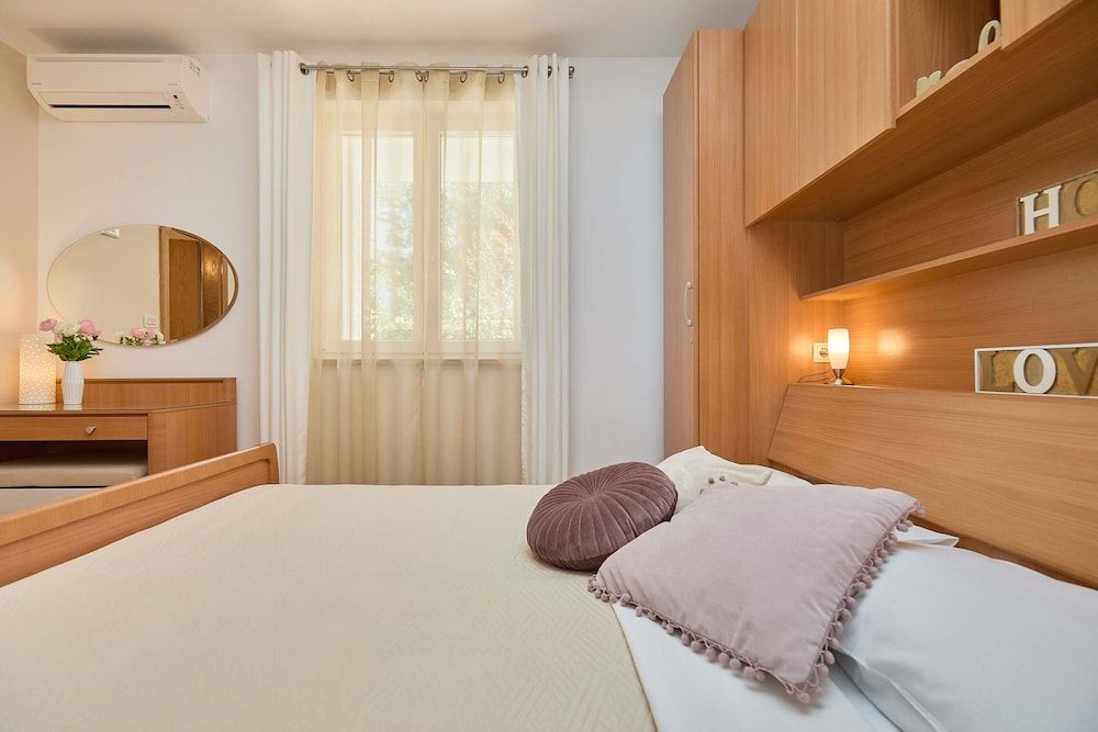 Apartment Harmony - Parking Apartment, 2 Bedrooms 7