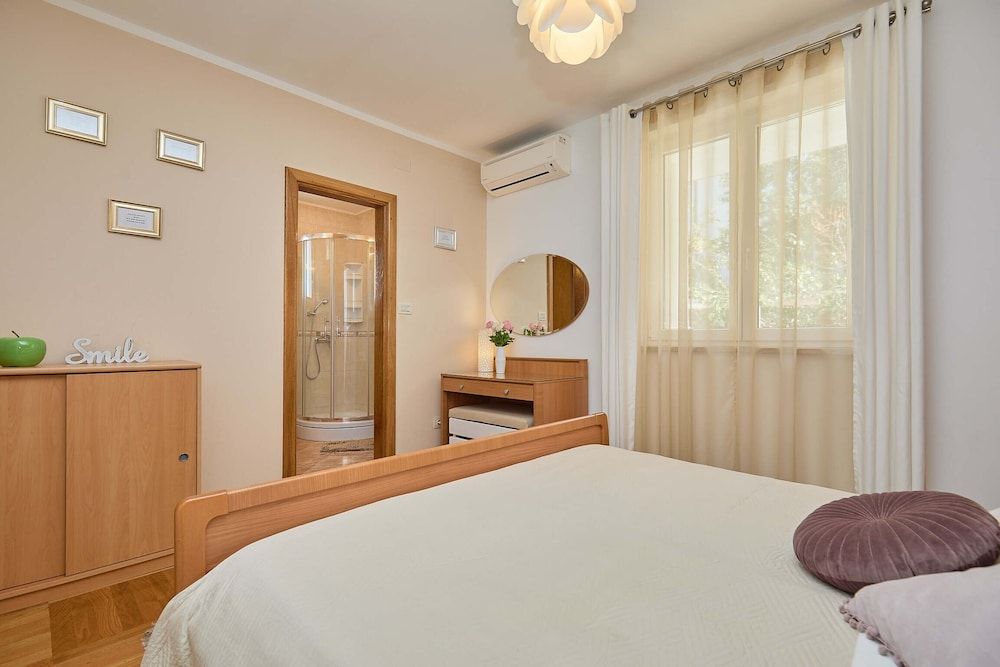 Apartment Harmony - Parking Apartment, 2 Bedrooms 11