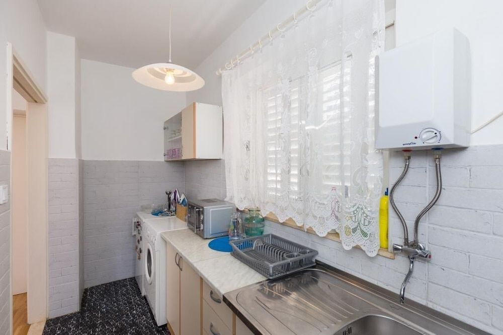 undefined Apartment Bava 10