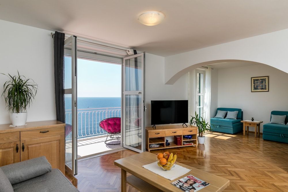 Apartment Med Apartment (Three Bedroom Apartment) 17