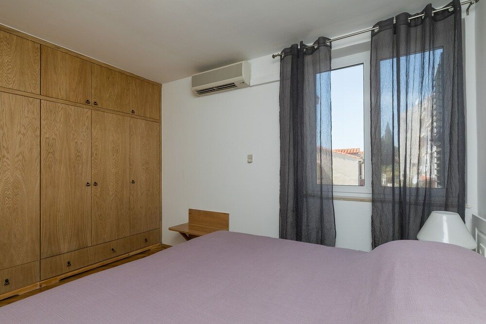 undefined Apartment Med 9