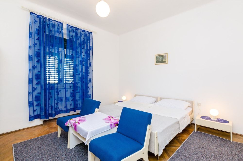 undefined Apartment Lucy