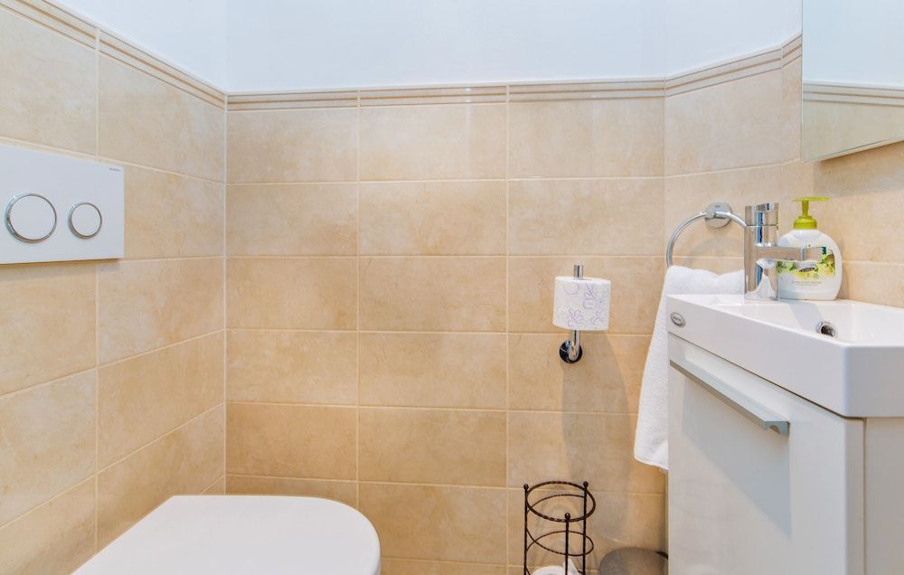 Steps Old Town Apartments by Irundo Superior Apartment 11