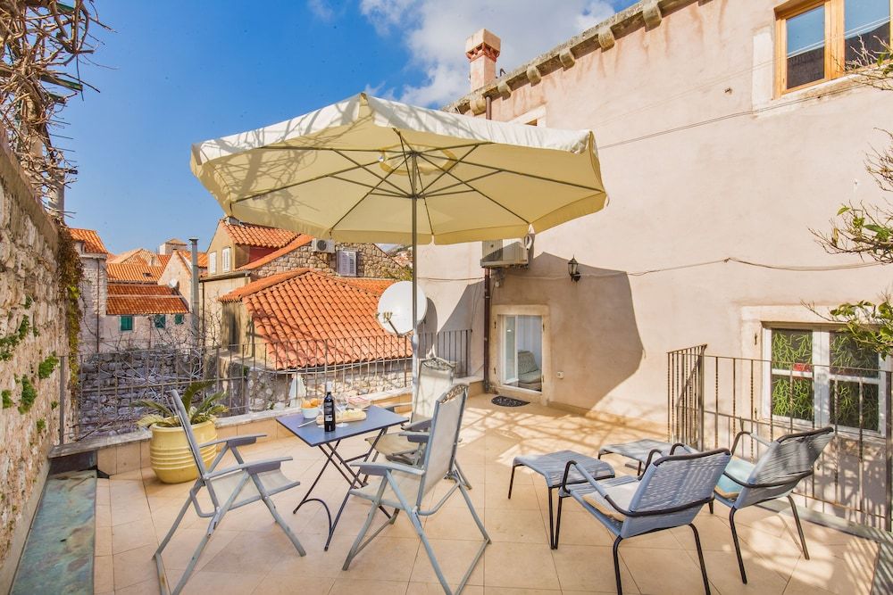 undefined Steps Old Town Apartments by Irundo 3