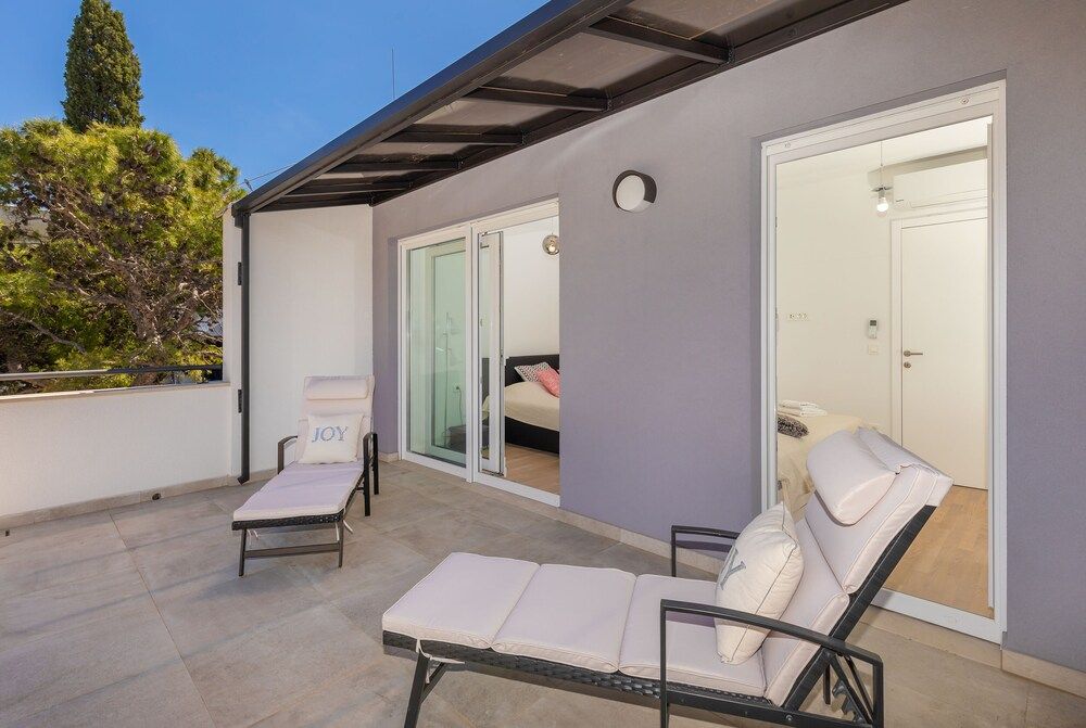 Apartment Life Plus Apartment (Two Bedroom Apartment with Terrace) 16