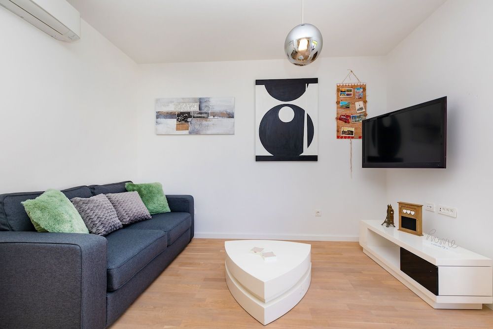 Apartment Life Plus Apartment (Two Bedroom Apartment with Terrace) 13