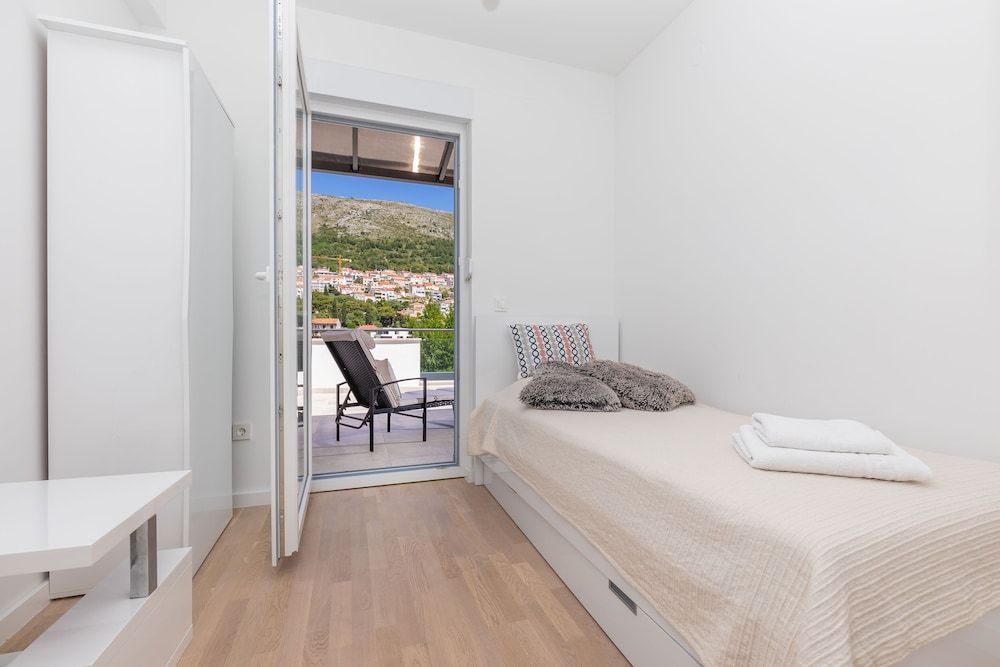 undefined Apartment Life Plus 6