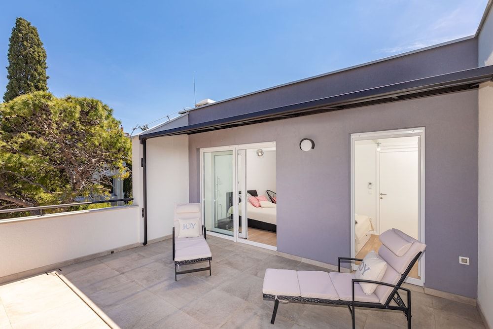 Apartment Life Plus Apartment (Two Bedroom Apartment with Terrace) 15