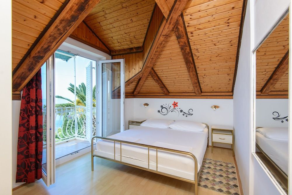 undefined Impeccable 3-bed Apartment in Dubrovnik 4