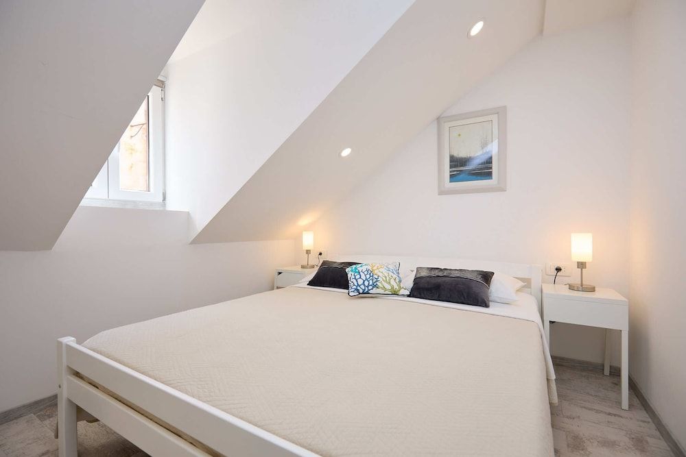 undefined Apartment Nino 1 5