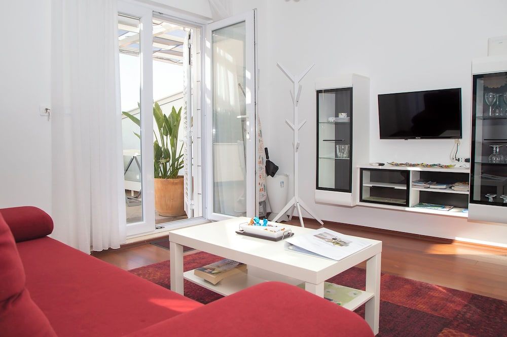 55 & 54 Stairs Apartments Executive Studio Suite 17