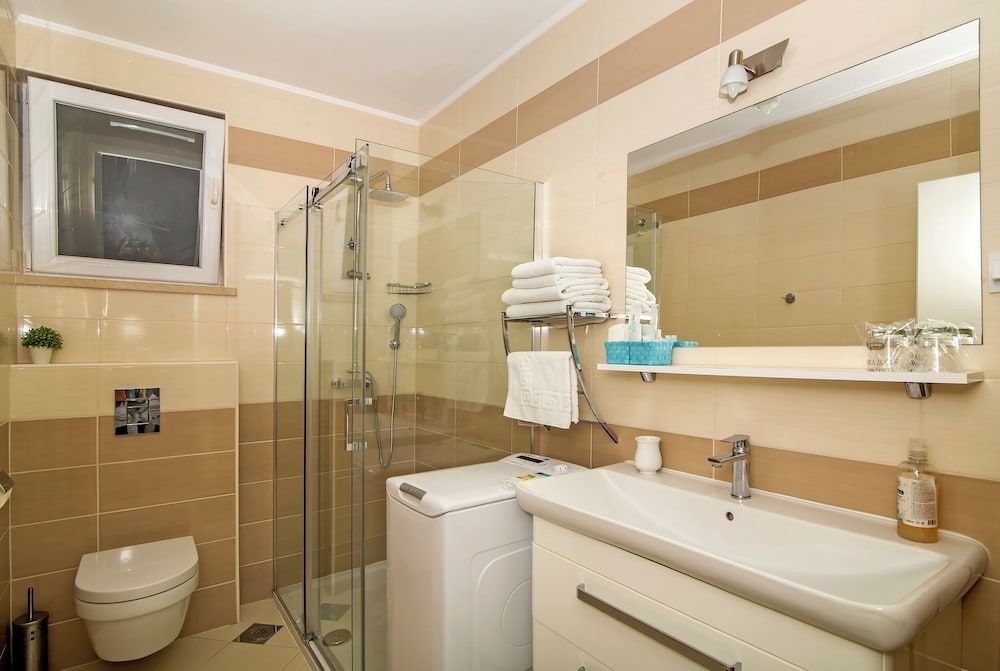 55 & 54 Stairs Apartments Executive Studio Suite 12