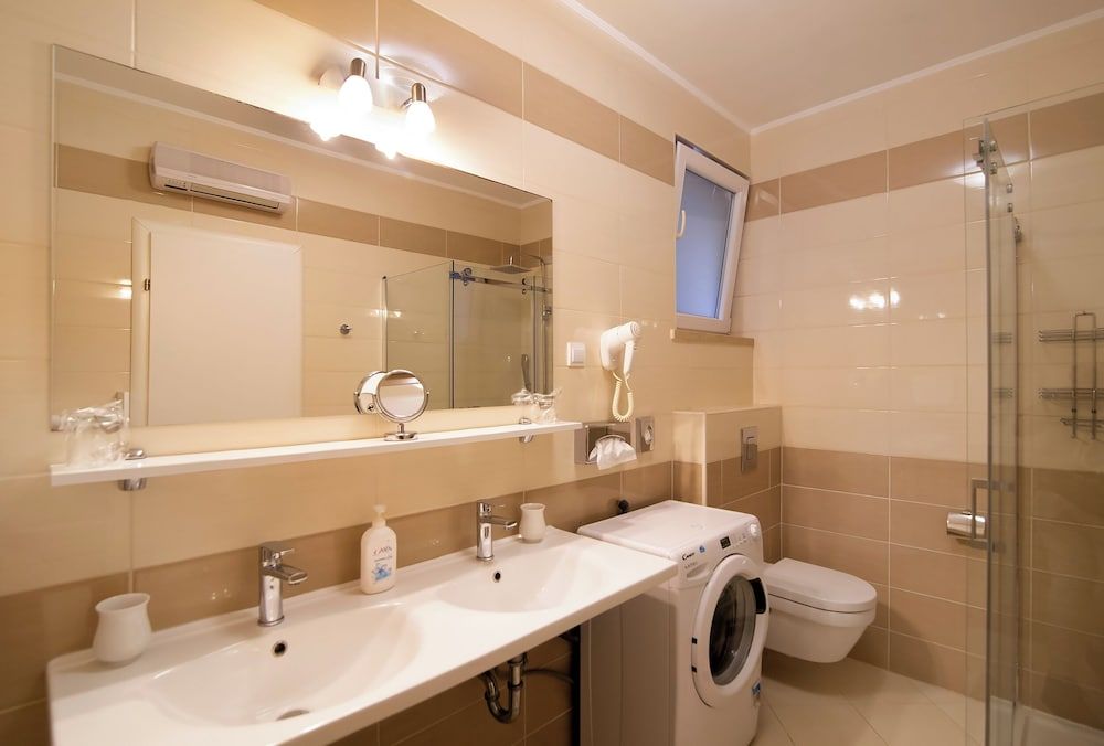 55 & 54 Stairs Apartments Premium Apartment 12