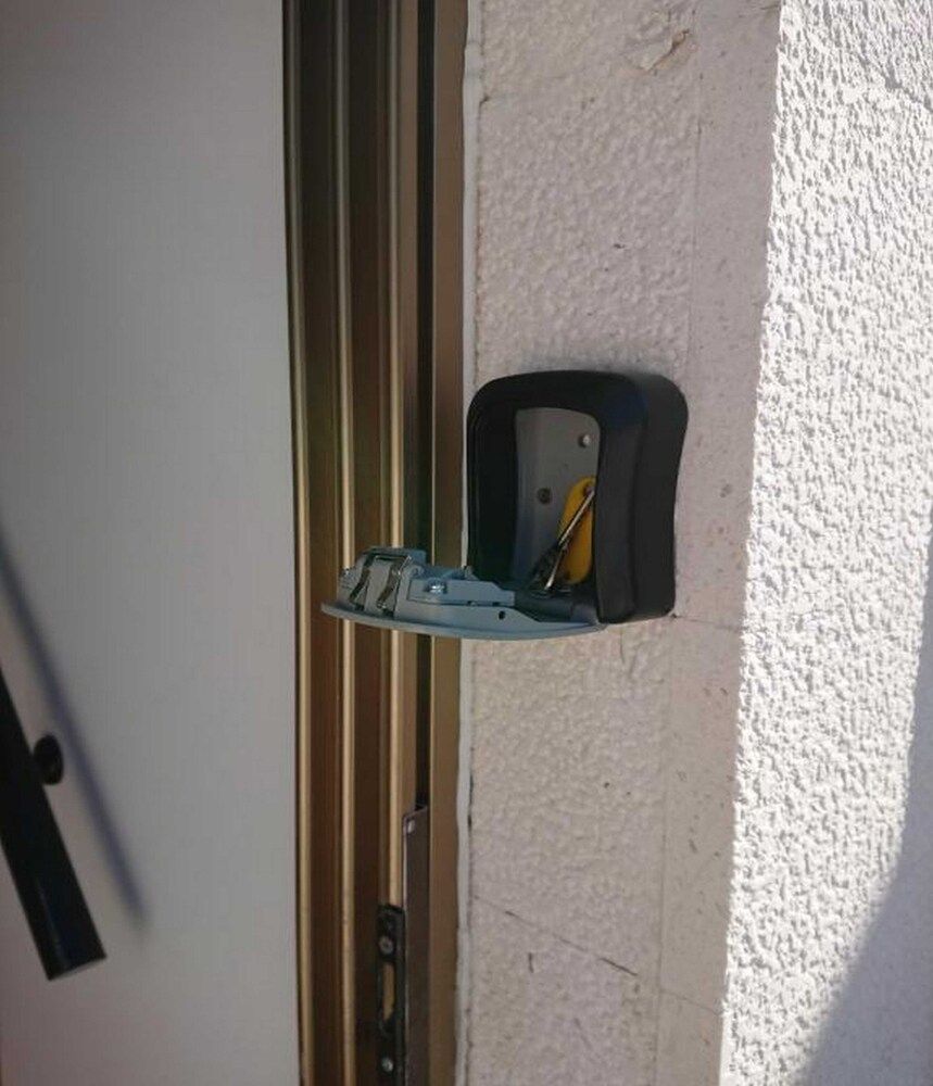 undefined Apartments Alex 4