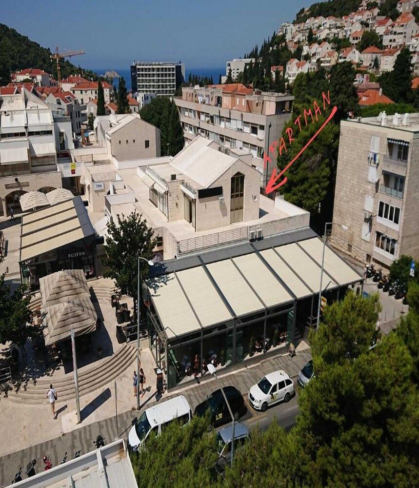 undefined Apartments Alex 5