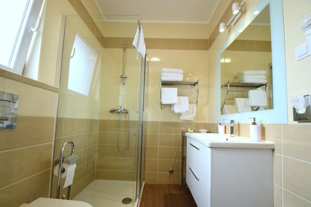 87 Stairs Apartment Deluxe Apartment 13