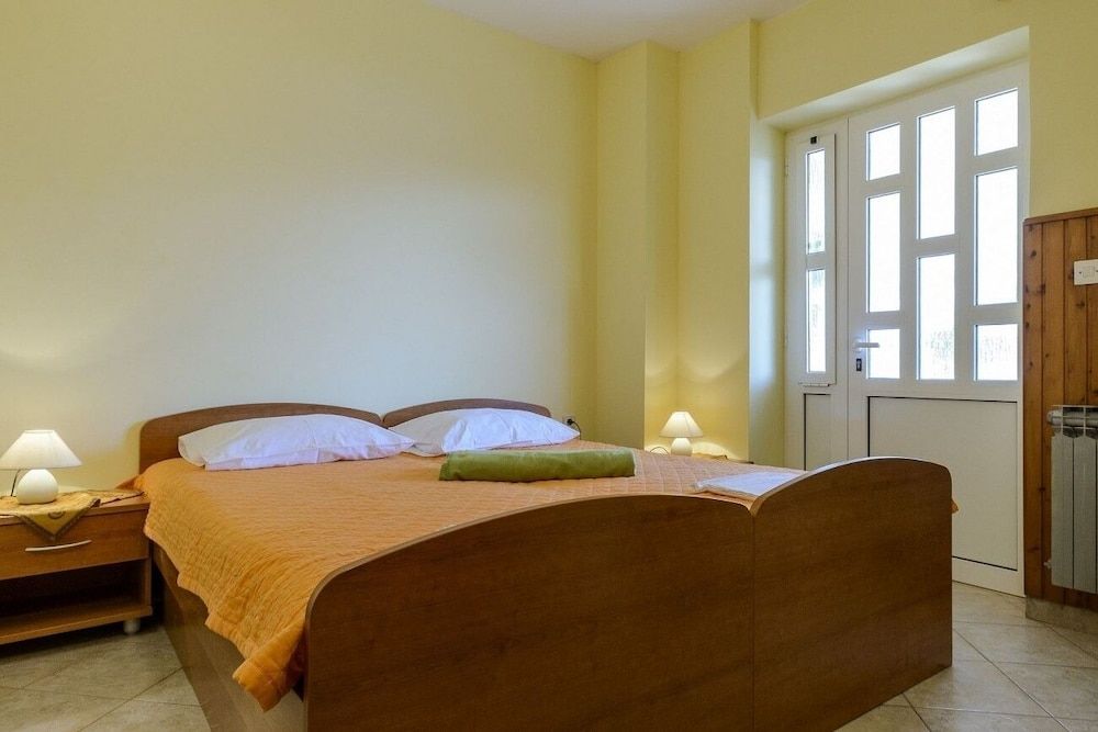 undefined Gordana - A1 9