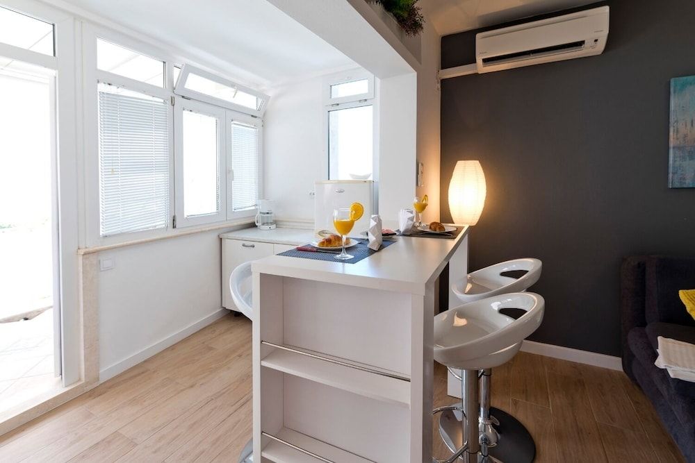 undefined Ina - Modern and Cosy - A1 3