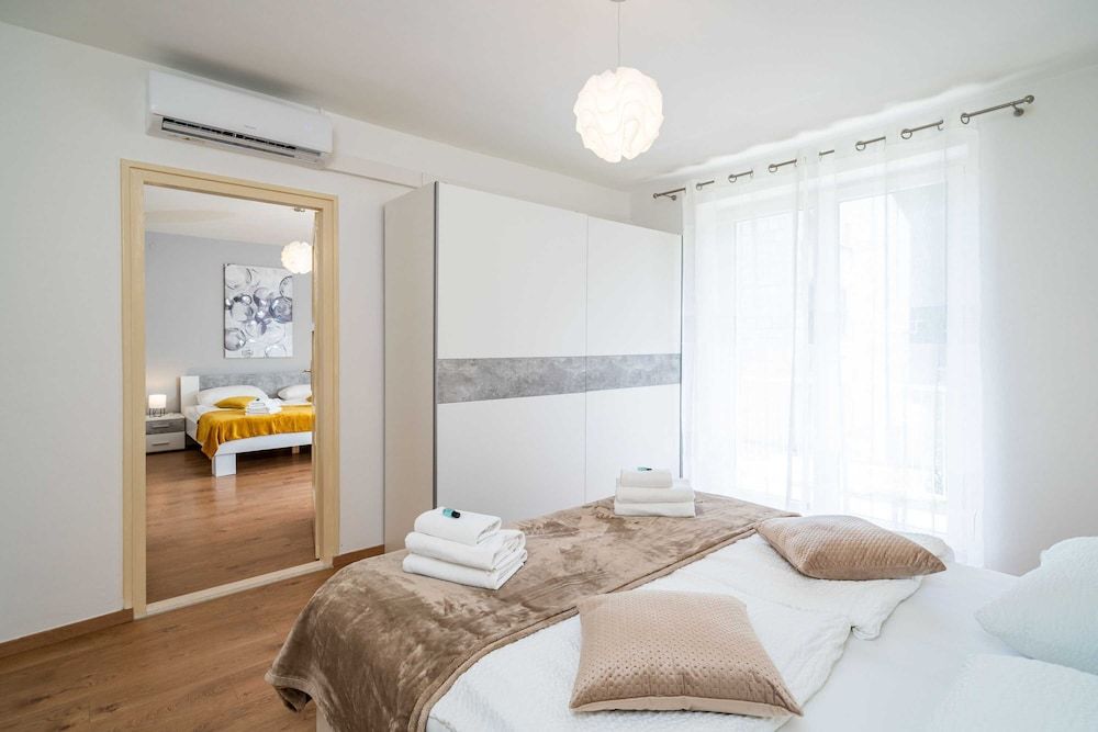 undefined Apartment Ding Dong