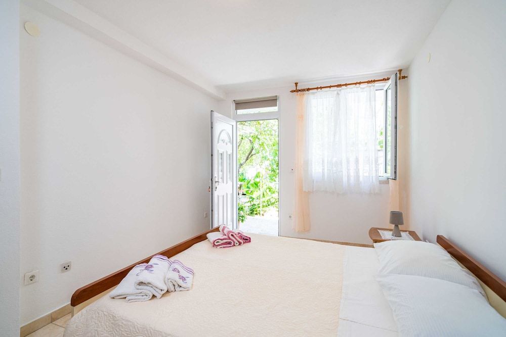 Apartments Zarac Apartment (One Bedroom Apartment with Terrace) 4