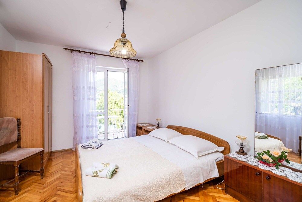 Apartments Zarac Apartment (One Bedroom Apartment with Balcony an) 4