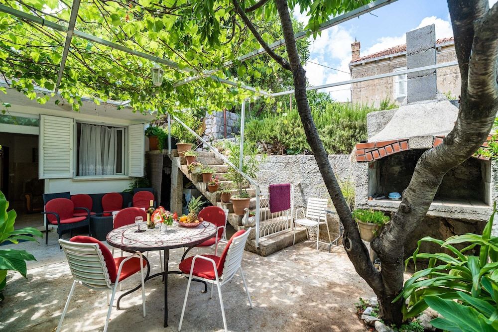 undefined Apartments Zarac 2