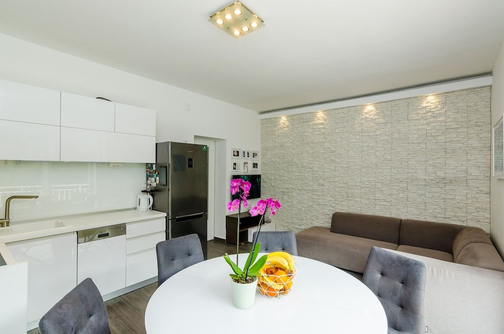 undefined Apartment Lise Mokosica 3
