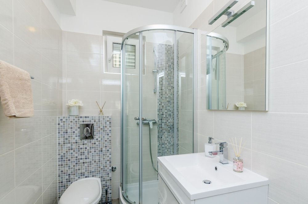 Apartment Lise Mokosica Apartment (Two Bedroom Apartment with Terrace an) 9