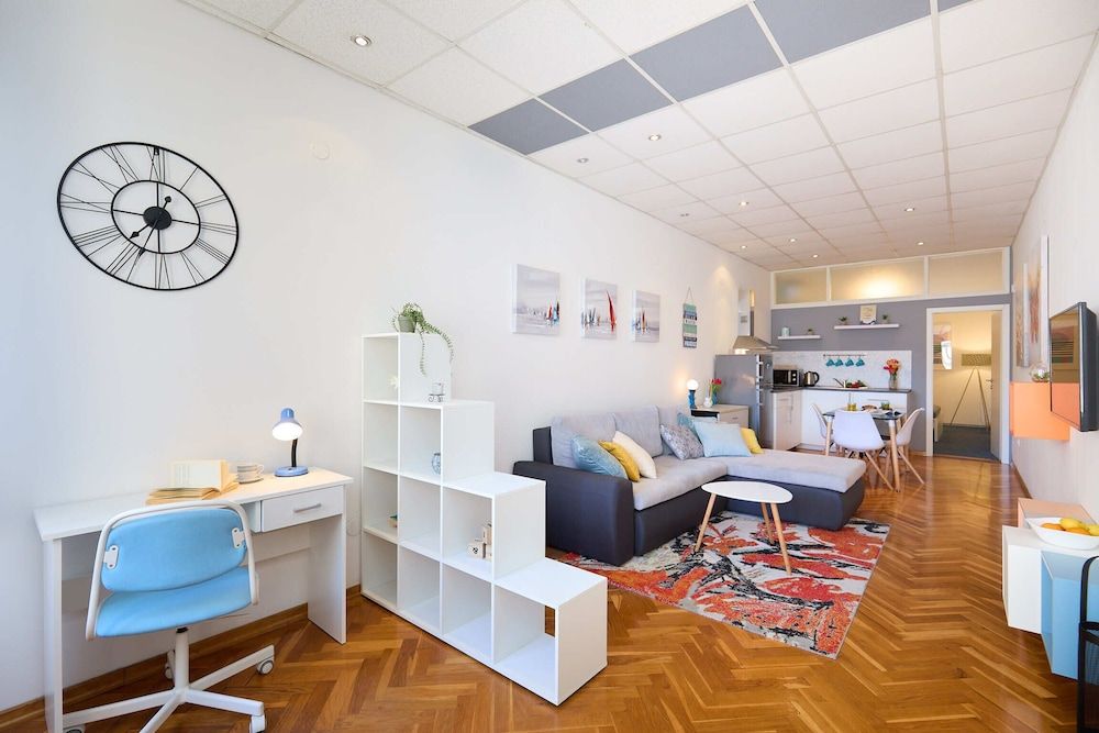 undefined Apartment Aria 9