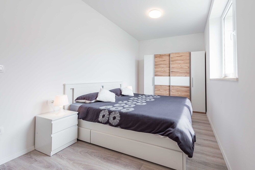 undefined Apartment Pinegrove 8