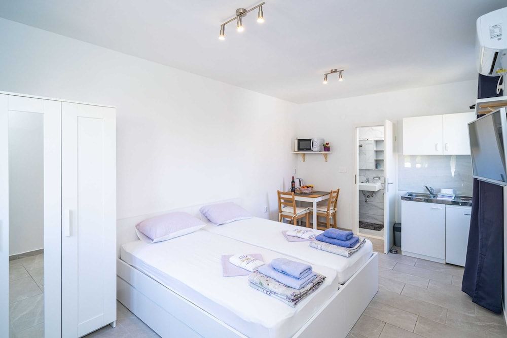 Apartments Green Garden Studio (Studio with Terrace) 18