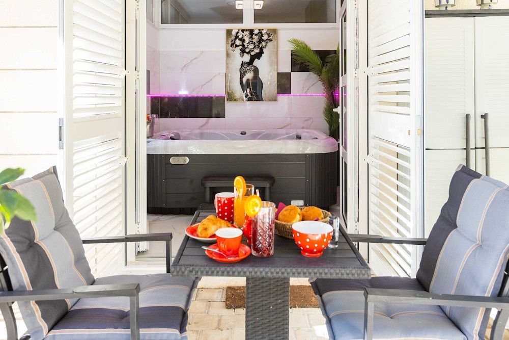 undefined Apartment Zolla Dubrovnik- Hot Tub 4