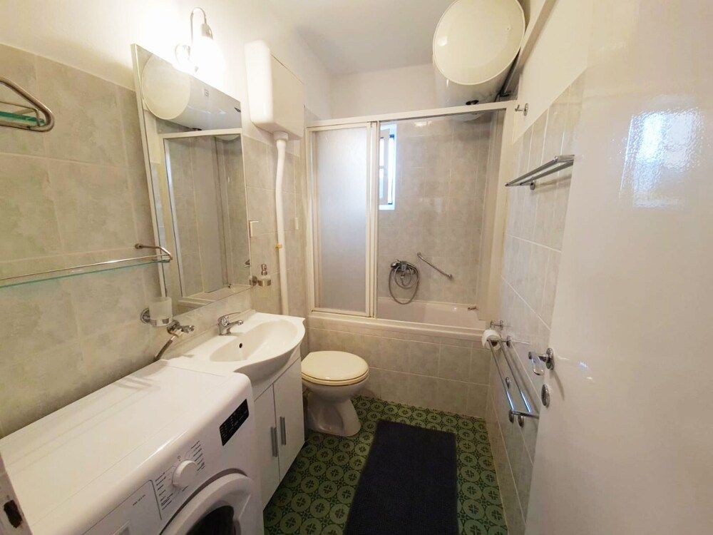 Insideout Apartment City Apartment (1 Bedroom) 5