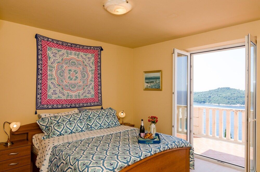 Apartments Bonavista Apartment (Superior Two Bedroom Apartment with B) 7