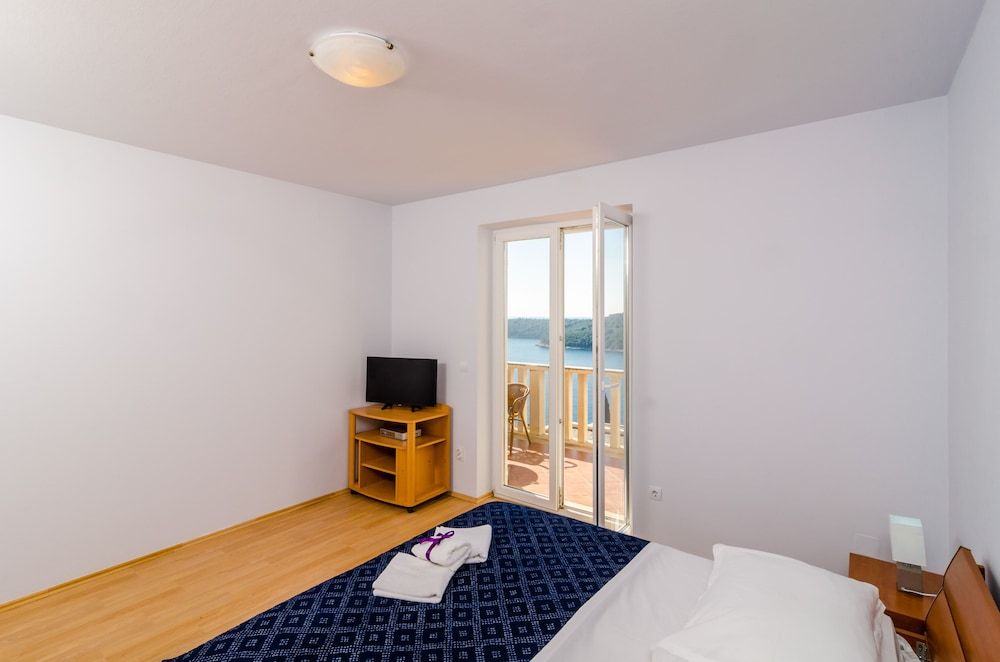 Apartments Bonavista Apartment (Premium Two Bedroom Apartment with Ba) 5