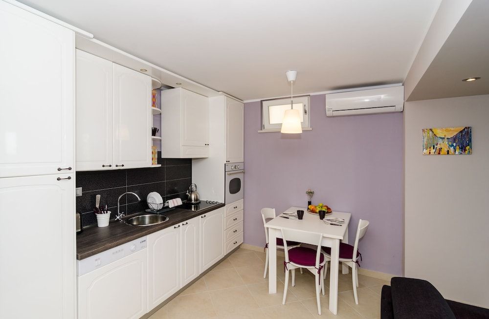 undefined Apartments Gaura 4
