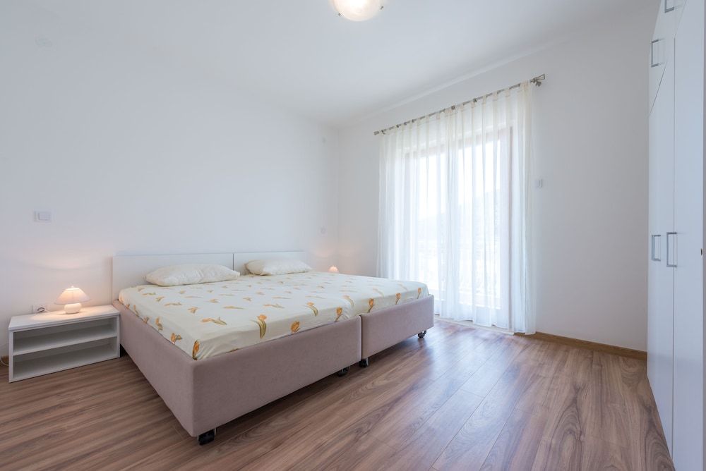 Apartments Lucija Apartment (Two Bedroom Apartment with Balcony an) 4