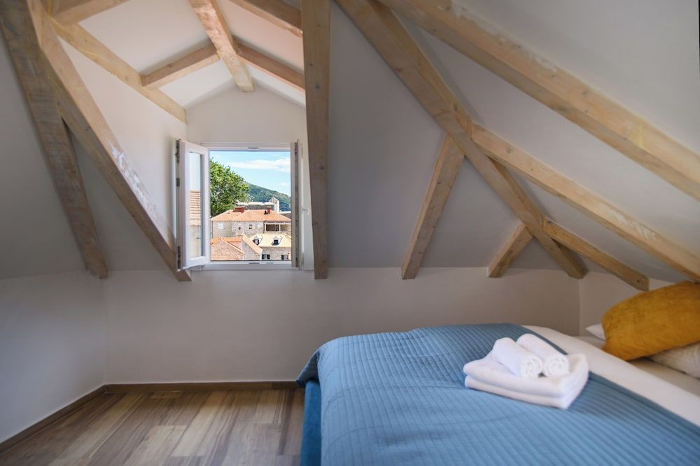 LINCUN by DuHomes Deluxe Double Room, 1 Queen Bed 3