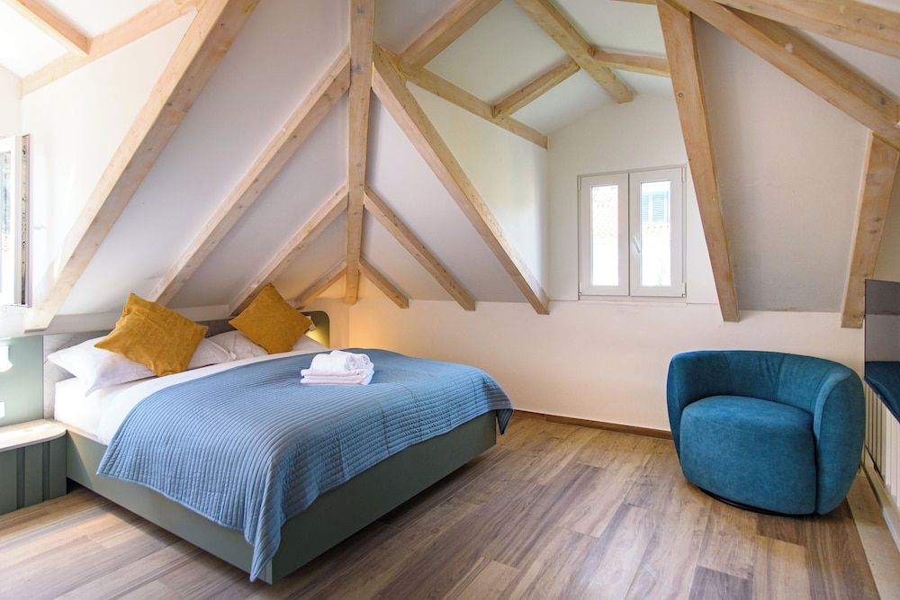 LINCUN by DuHomes Deluxe Double Room, 1 Queen Bed 6