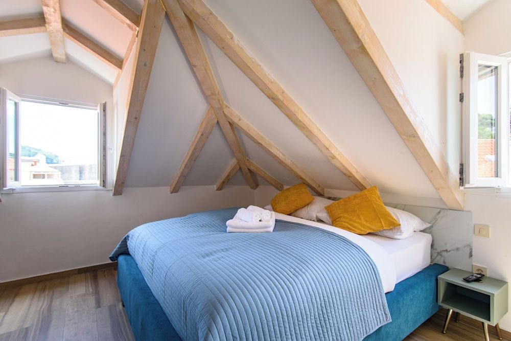 LINCUN by DuHomes Deluxe Double Room, 1 Queen Bed 2