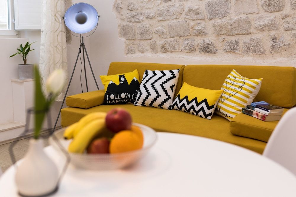 undefined Apartment Toni 10